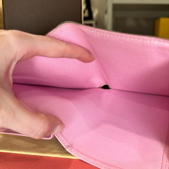 Louis Vuitton White Multicolor Joey Bifold Wallet - Picture 12 of 15